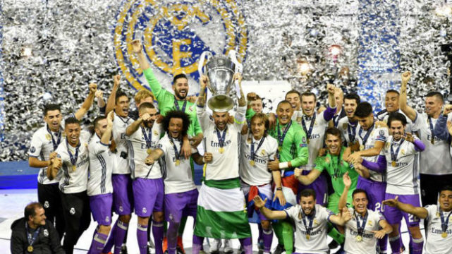 记者：阿根廷全队周四启程前往安哥拉，梅西届时将首发出战