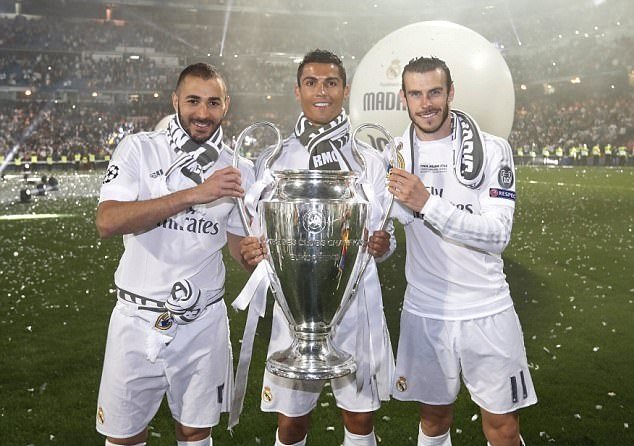 德天空：曼联目前尚未向莱比锡就谢什科转会提交书面报价