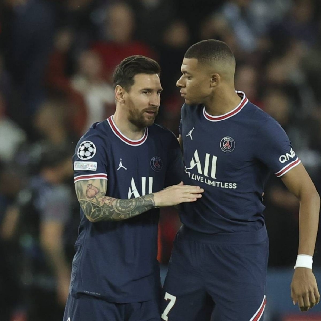 高清：英超阿森纳2-0 梅里诺传射萨卡破门