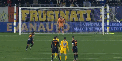 苏州队主帅李玮锋回应没收队员薯片：想走职业就要像职业看齐